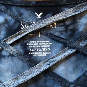 Blue tye dye women’s American Eagle tee shirt size  XL